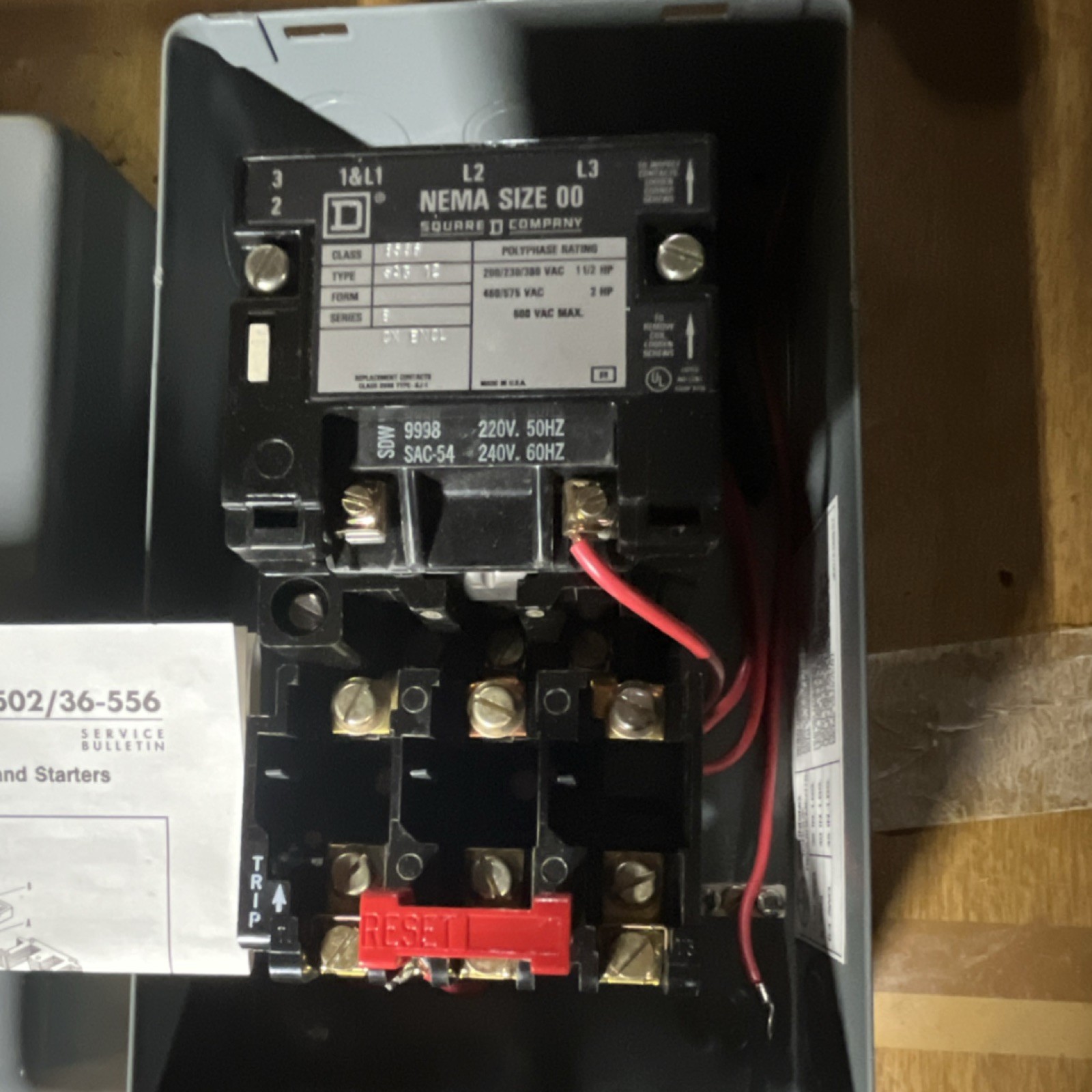 Square D 8502 8502SA1.2 NEMA Size 00 Contactor Starter 220V Coil Overload