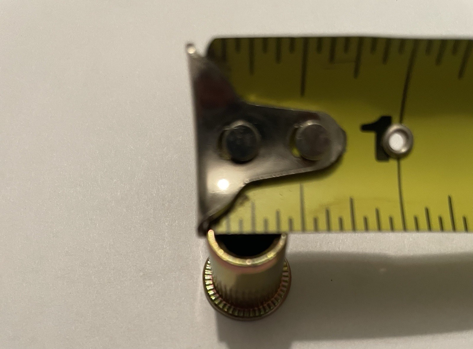 100pcs M8-1.25 Metric Yellow Zinc Rivet Nut Threaded Insert Nutsert-USA