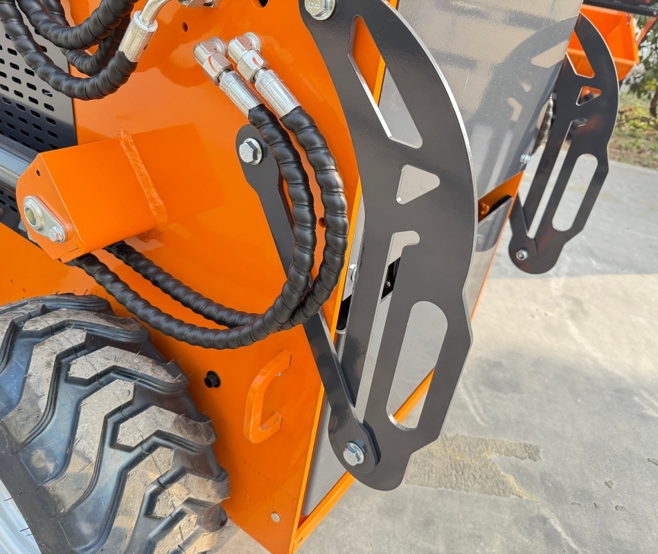 Wolfequip Wheel Mini Skid Steer Loader 23HP Tractor Bucket Hydraulic Guide Drive
