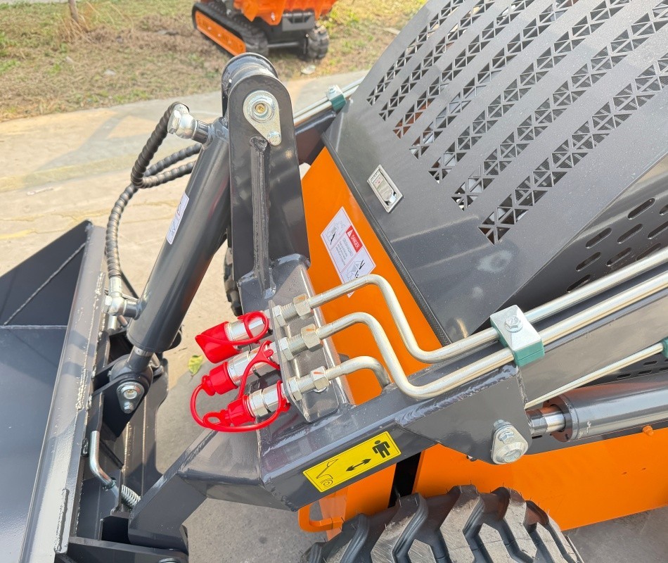 Wolfequip Wheel Mini Skid Steer Loader 23HP Tractor Bucket Hydraulic Guide Drive