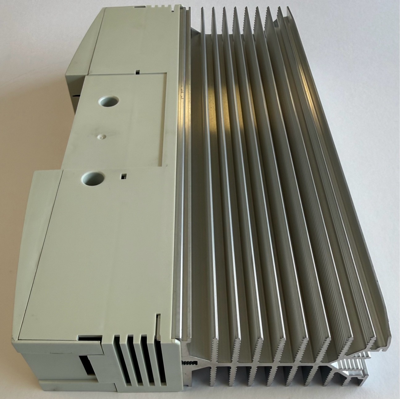 Lenze Brake Module / DC/PE 765V / 13063816 / EMB9352-E / New Without Original Packaging