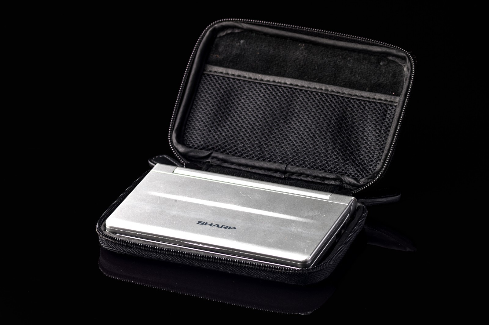 Sharp SD-M25 korean/english electronic dictionary with carrying pouch
