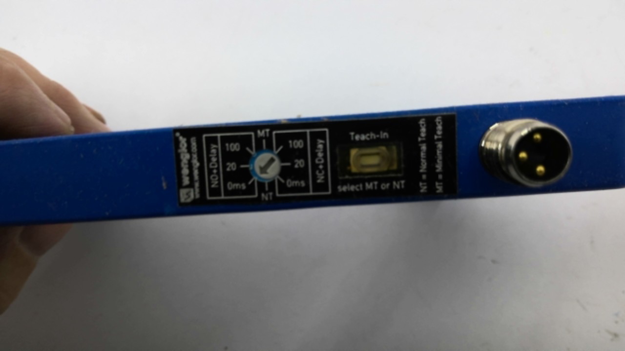 Wenglor YH08PCT8 Laser Fork Sensor 10-30VDC 80MM 20mA