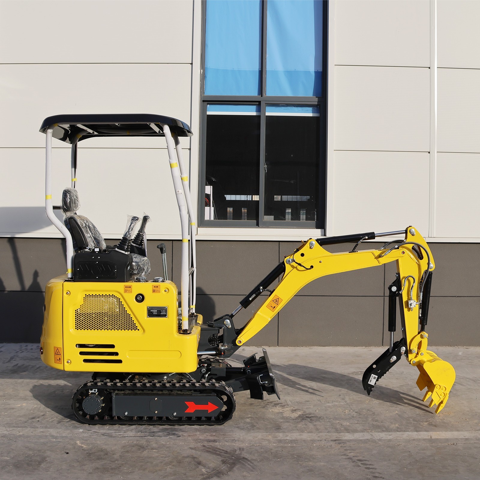 Mini Excavator 1.8 Ton Kubota D722 Crawler Swing Boom Expandable Track Free Ship