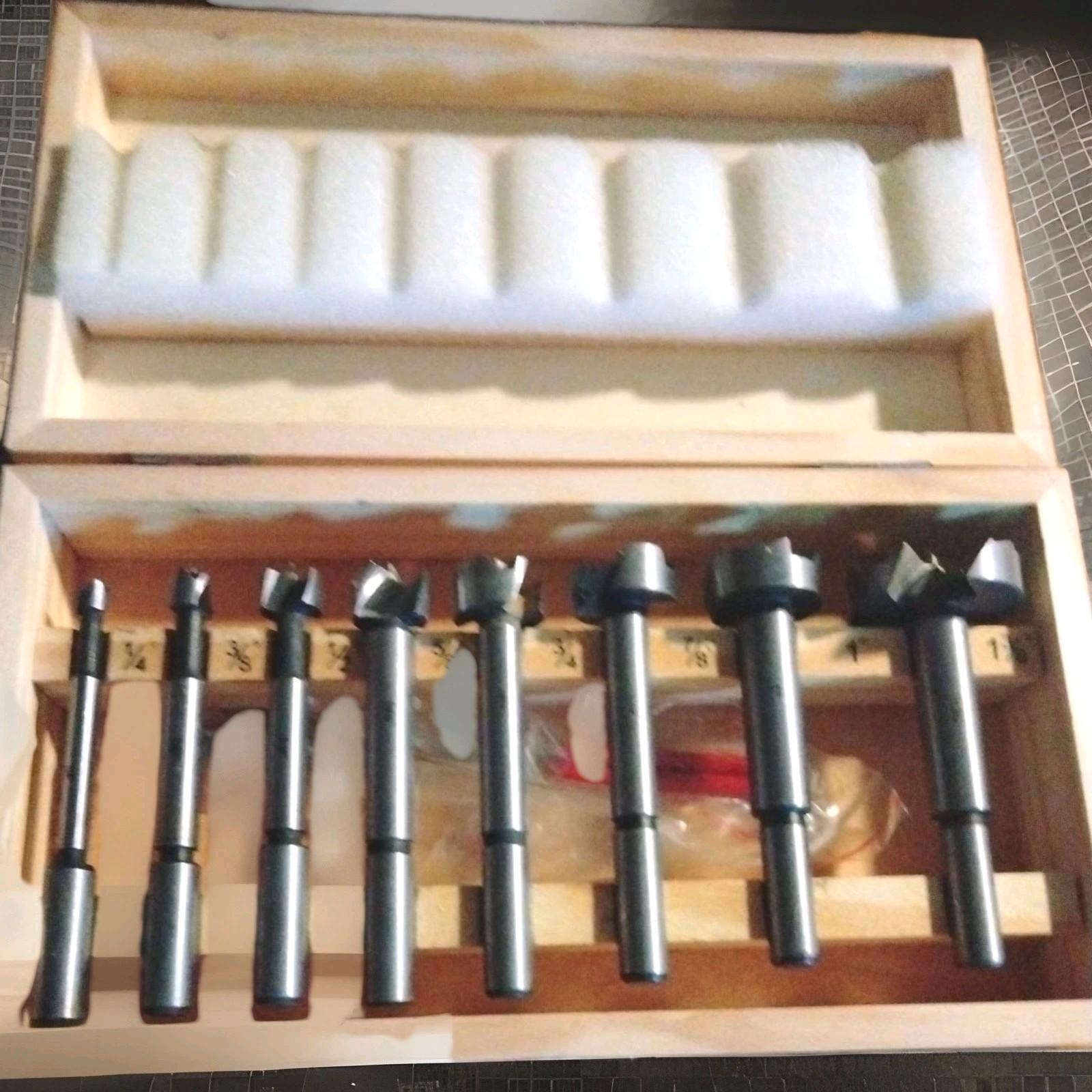 BASYNOL Forstner bit set 8 Piece Precision Forstner Bit Set In Wood Box