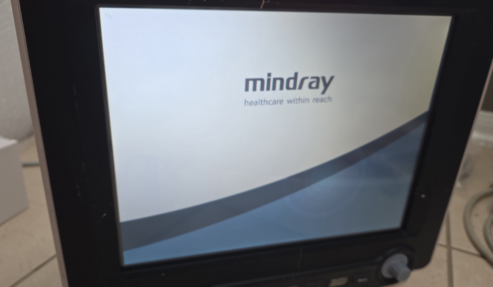 Mindray Passport 12M Patient Monitor – Powers On & Operating – Monitor Only