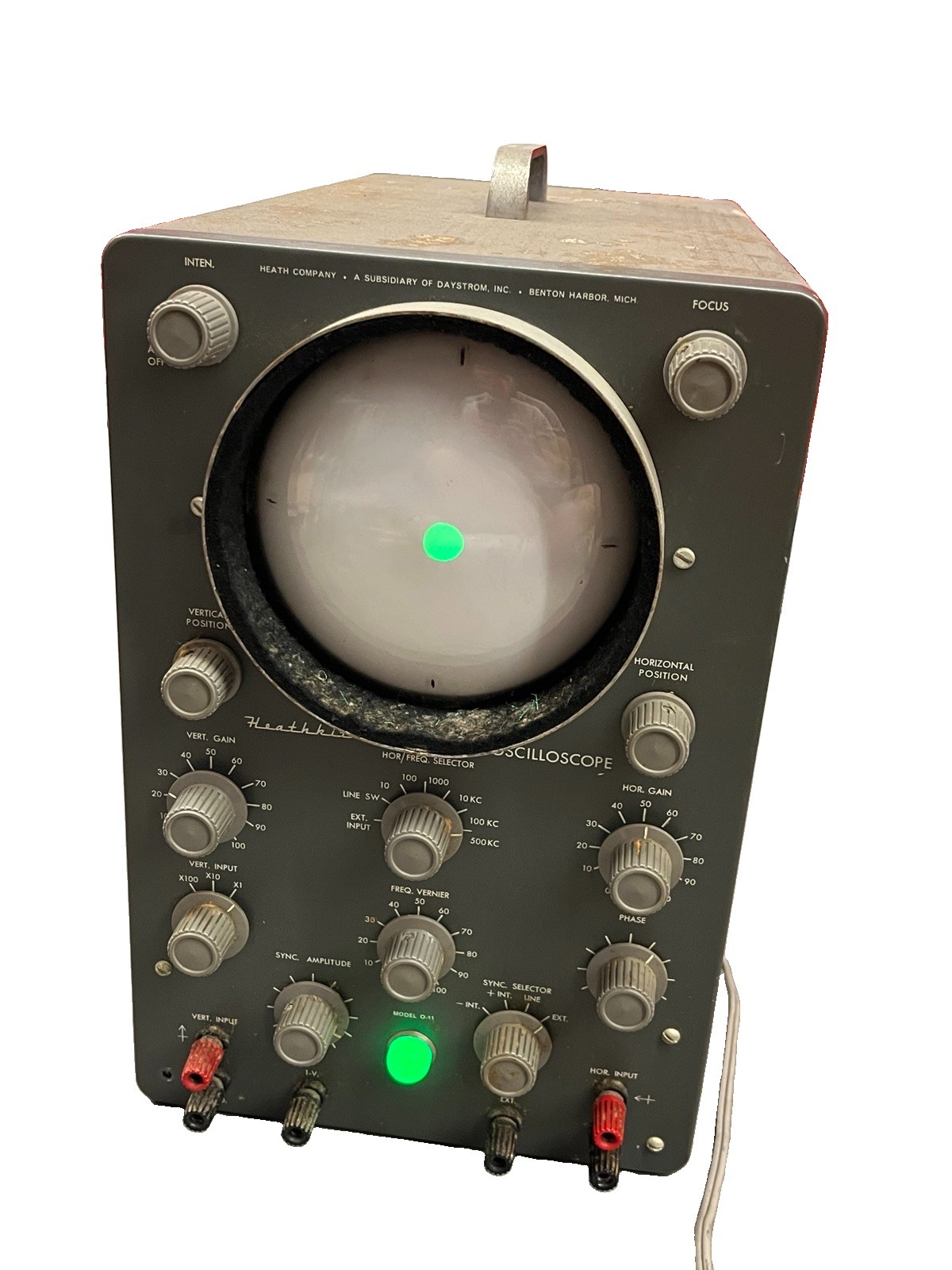 Vintage Heathkit Laboratory Oscilloscope Model O-11 Daystrom Tested Powers On