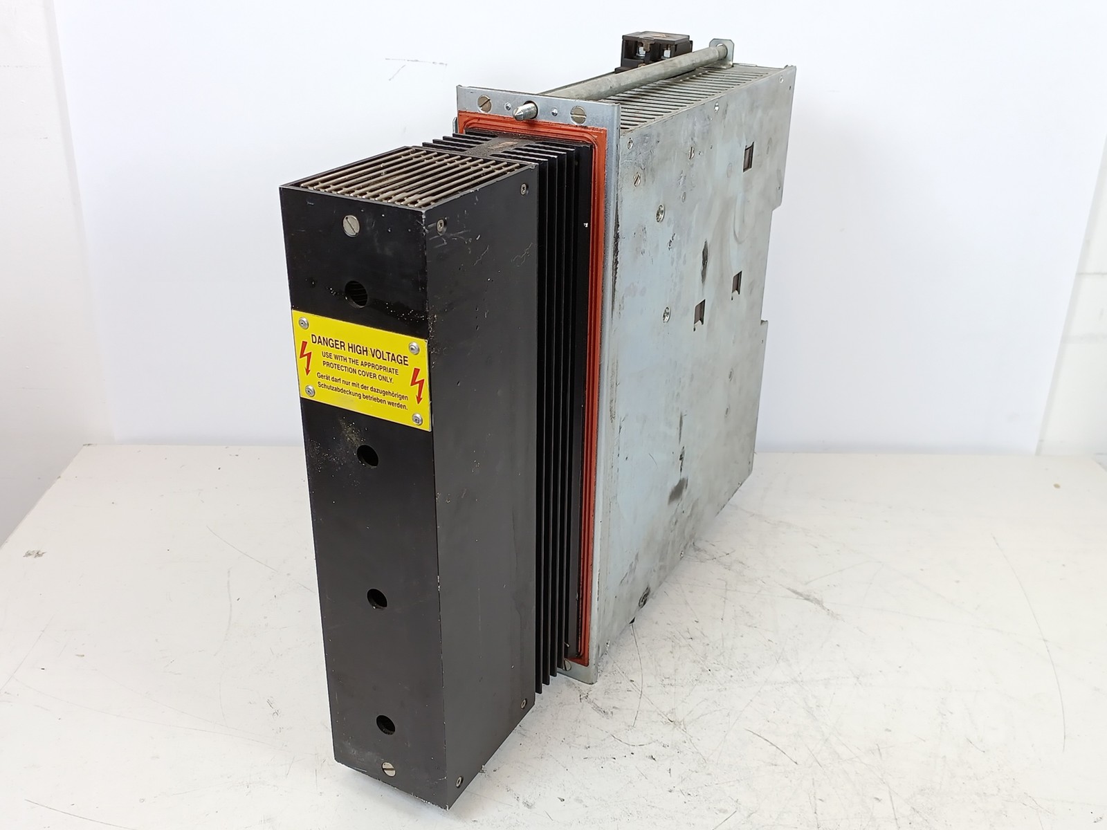 Indramat KDV1.3-100-220/300-W1 AC Servo Power Supply