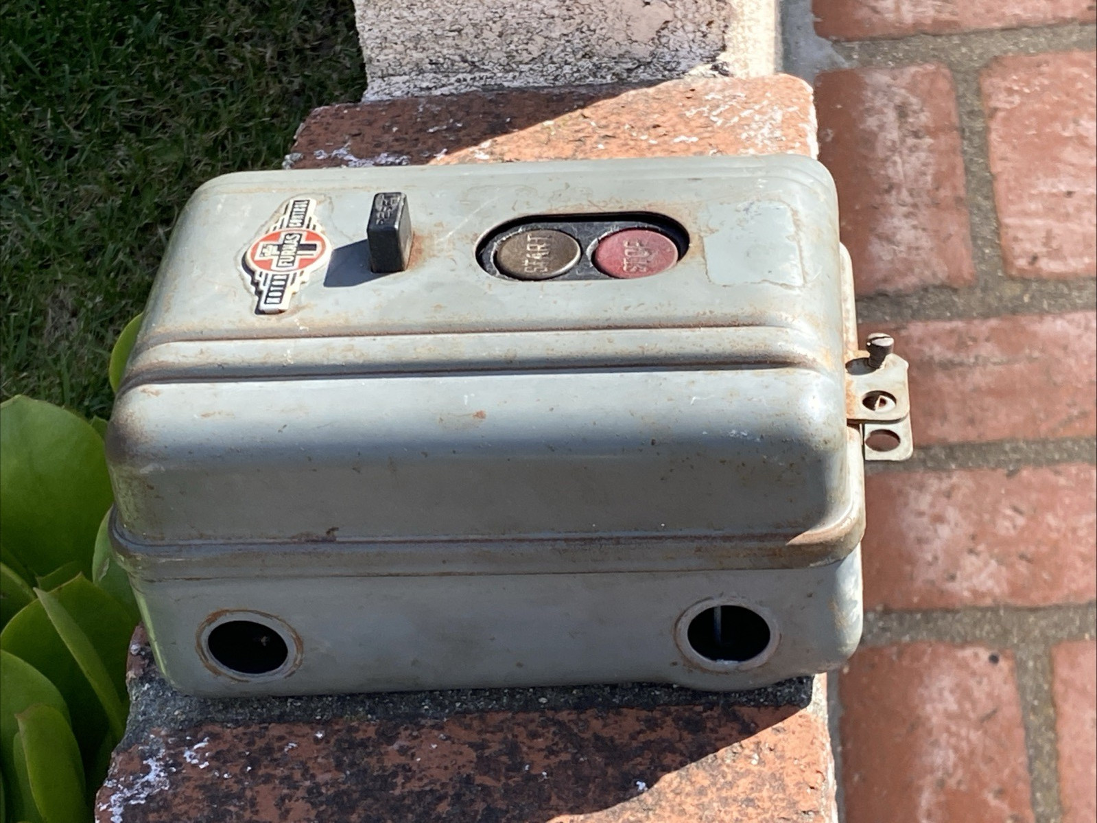 Vintage Motor Furnas Control Electrical Box Furnas YC132