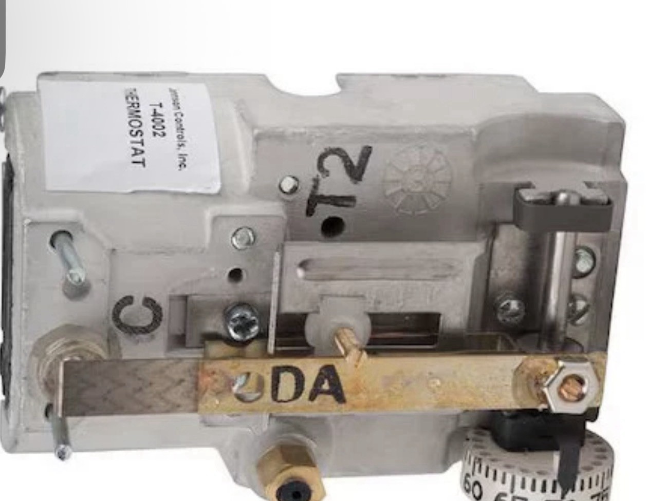 Johnson Controls T-4002-203 Pneumatic Thermostat, Single Temperature, Heating