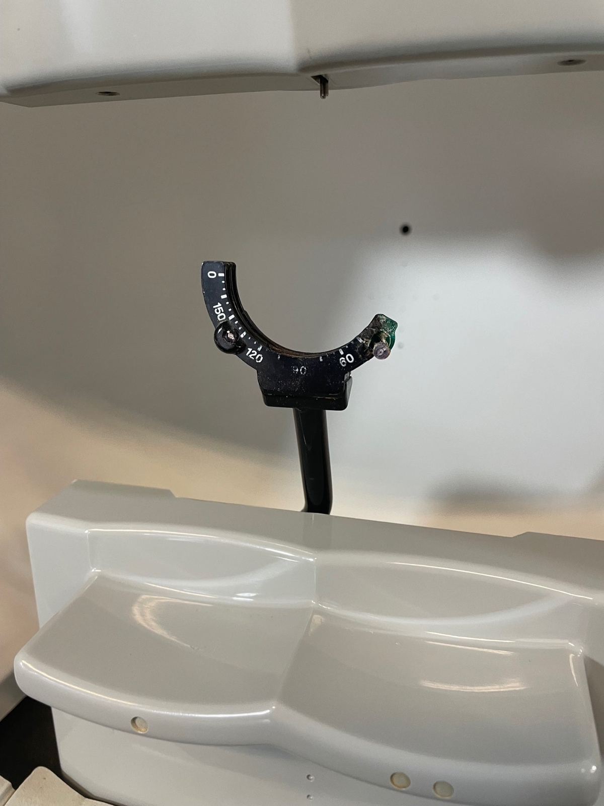 Lens holder replacement repair for Zeiss 720-750, 720i-750i visual fields