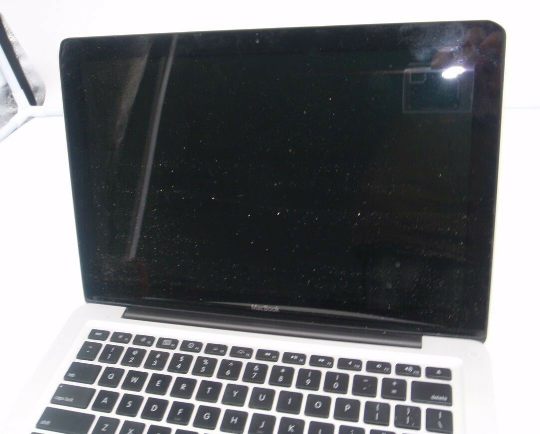 Apple MacBook