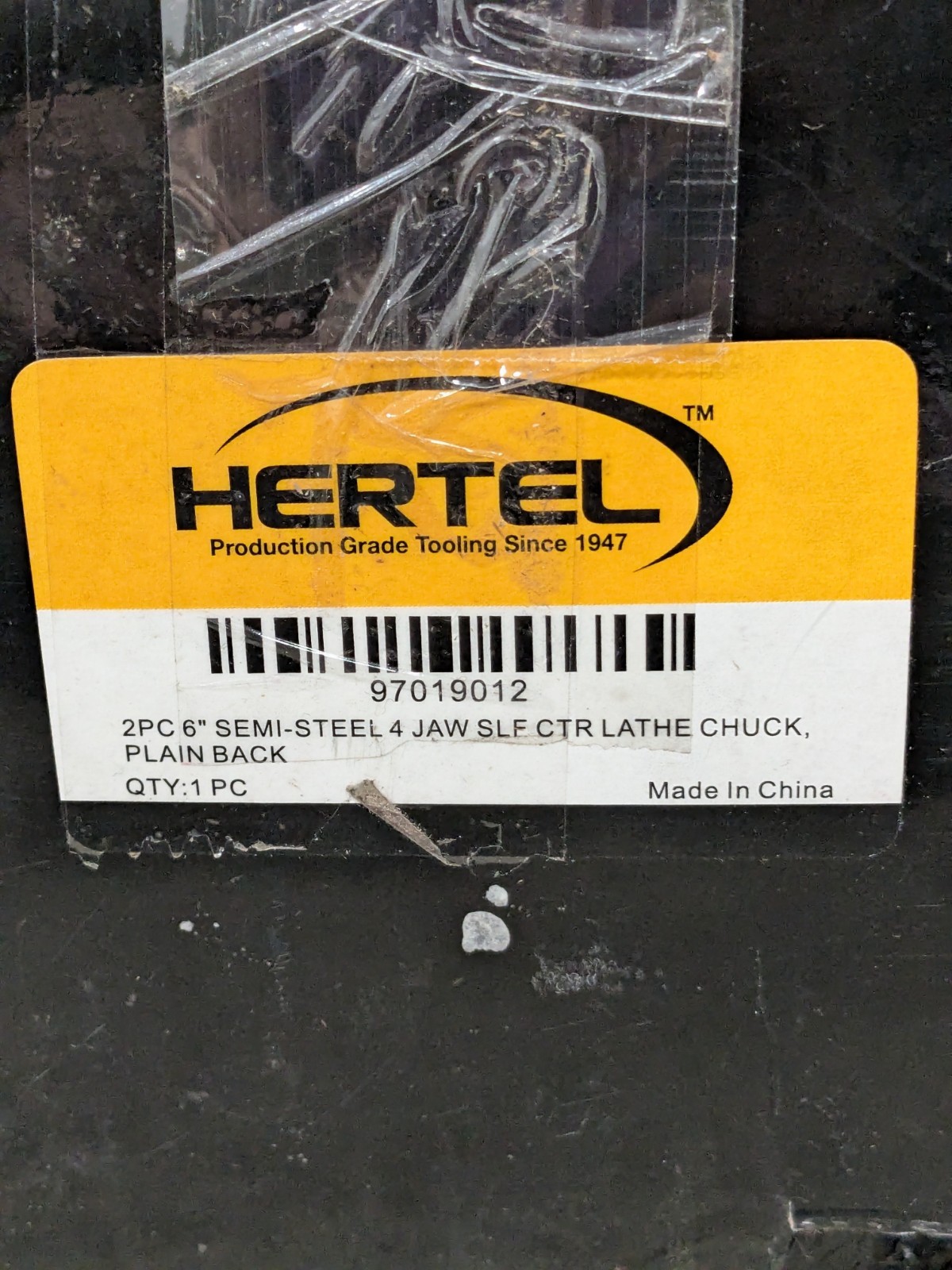 Hertel Manual Lathe Chuck: 6″, 4 Jaw, Self-Centering 97019012