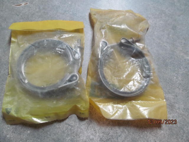 (2) Caterpillar 241-2634 Clamps AS-V-B made in Mexico Free shipping