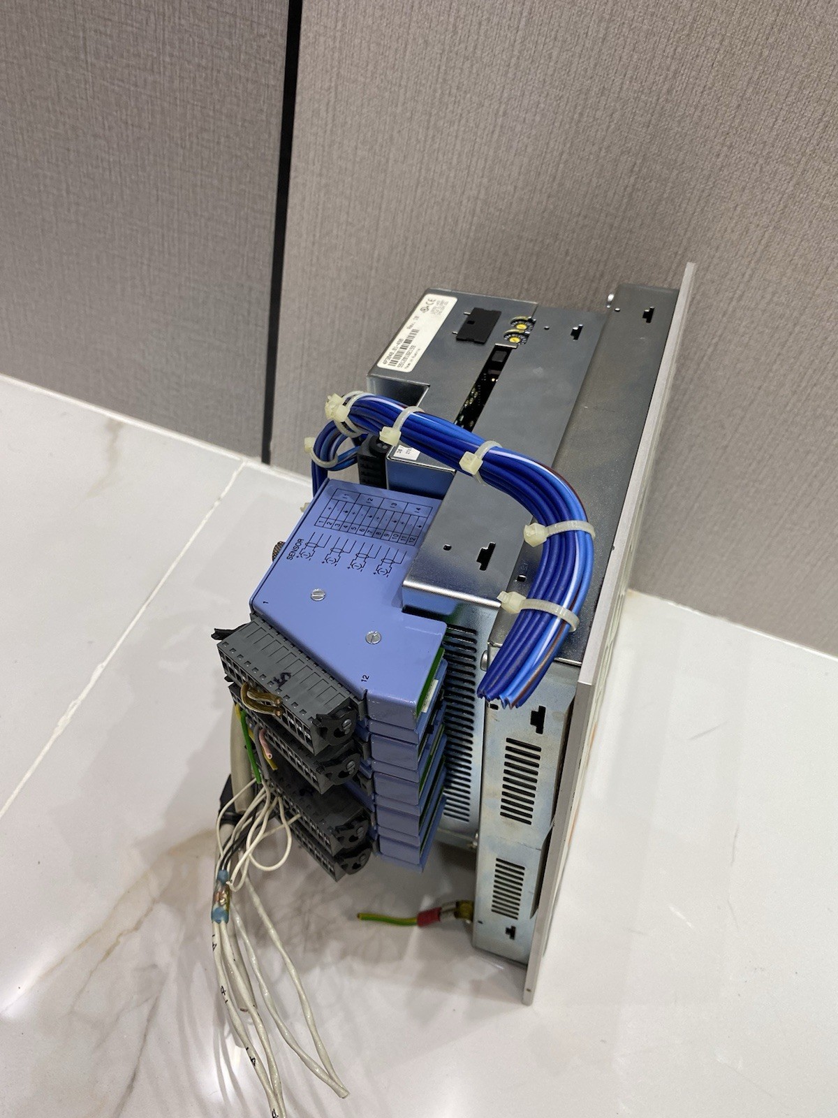 B&R PP41 4P3040.01-490 Panel PC With 3IF681.96 ,AT352,AT664,DI135,AO352,AI774