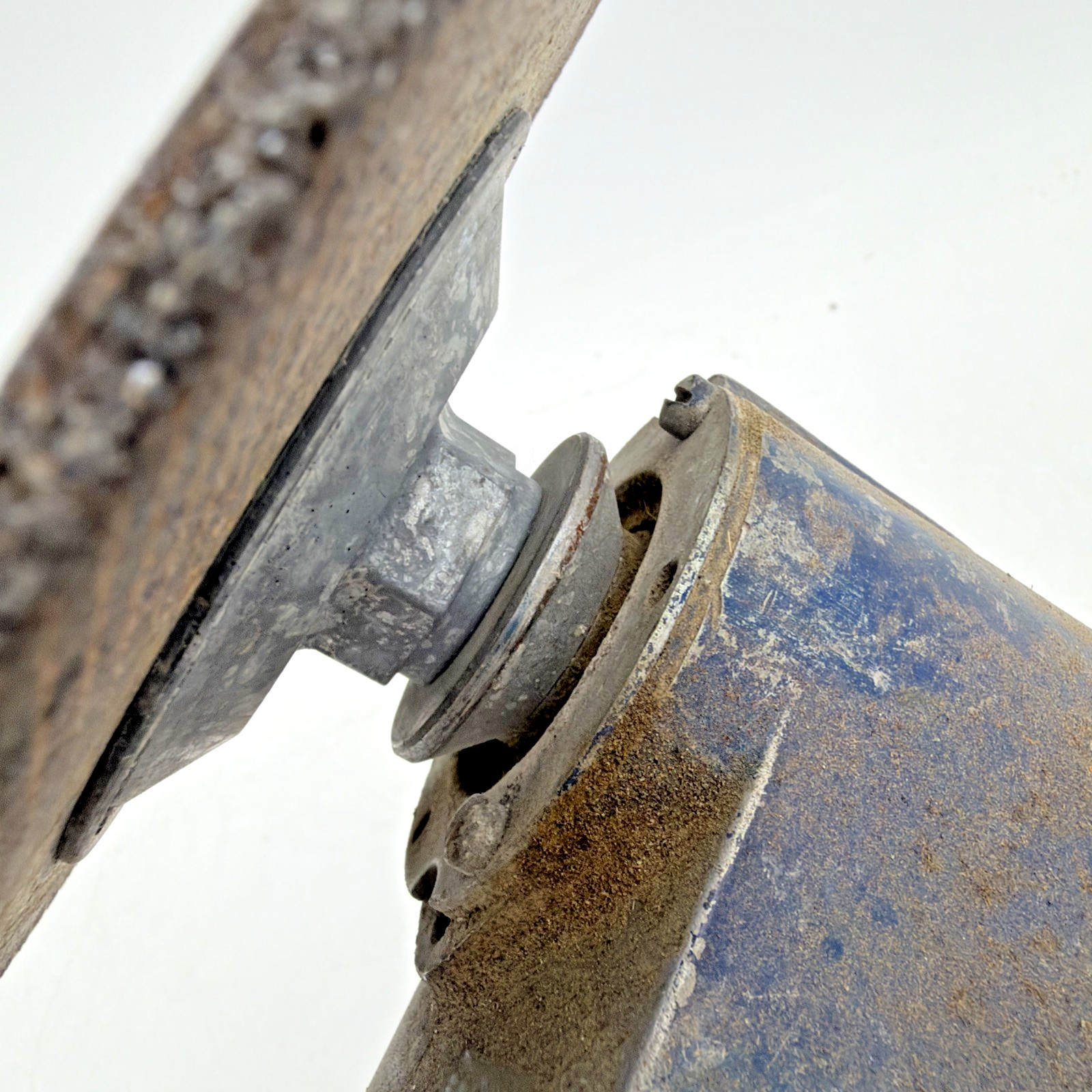 Milwaukee Heavy Duty Angle Grinder 7” Model # 6054 Not pretty but WORKS SEE VID!