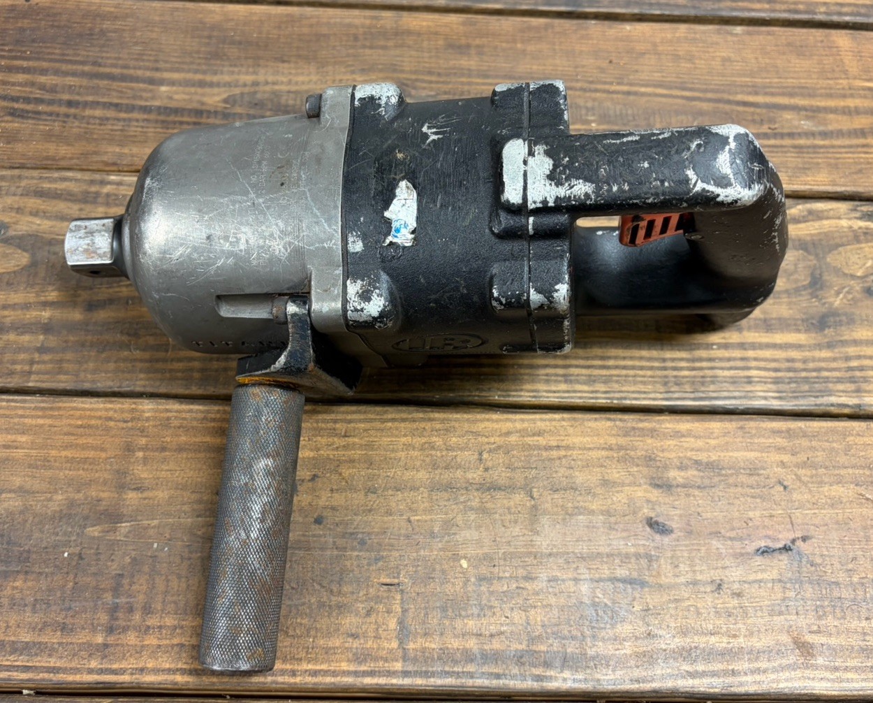 Ingersoll Rand 3940B2Ti 1” Drive Super Duty Air Impact Wrench 2500 Ft-Lb USA