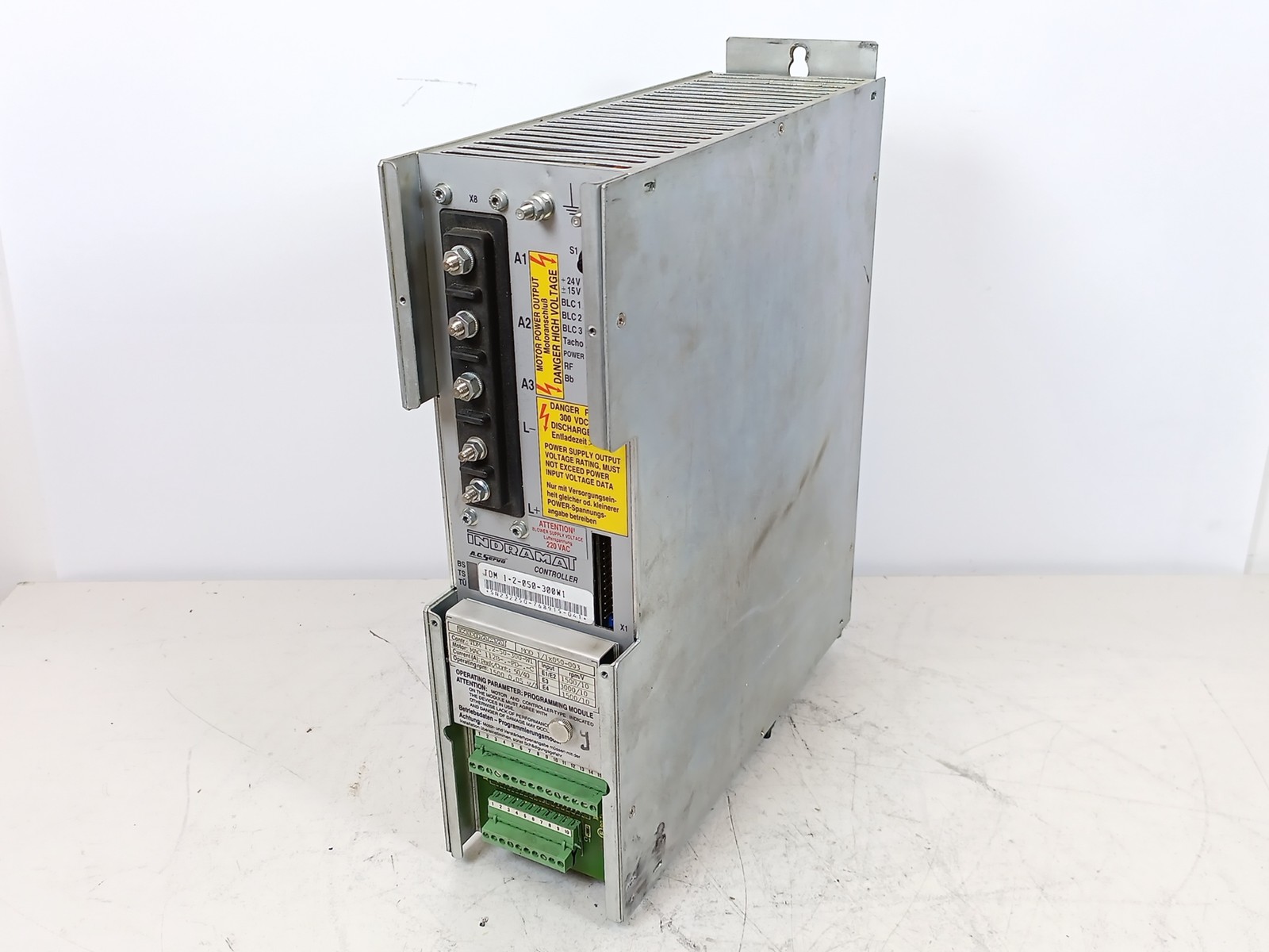 Indramat TDM1.2-050-300W1/220 AC Servo Controller