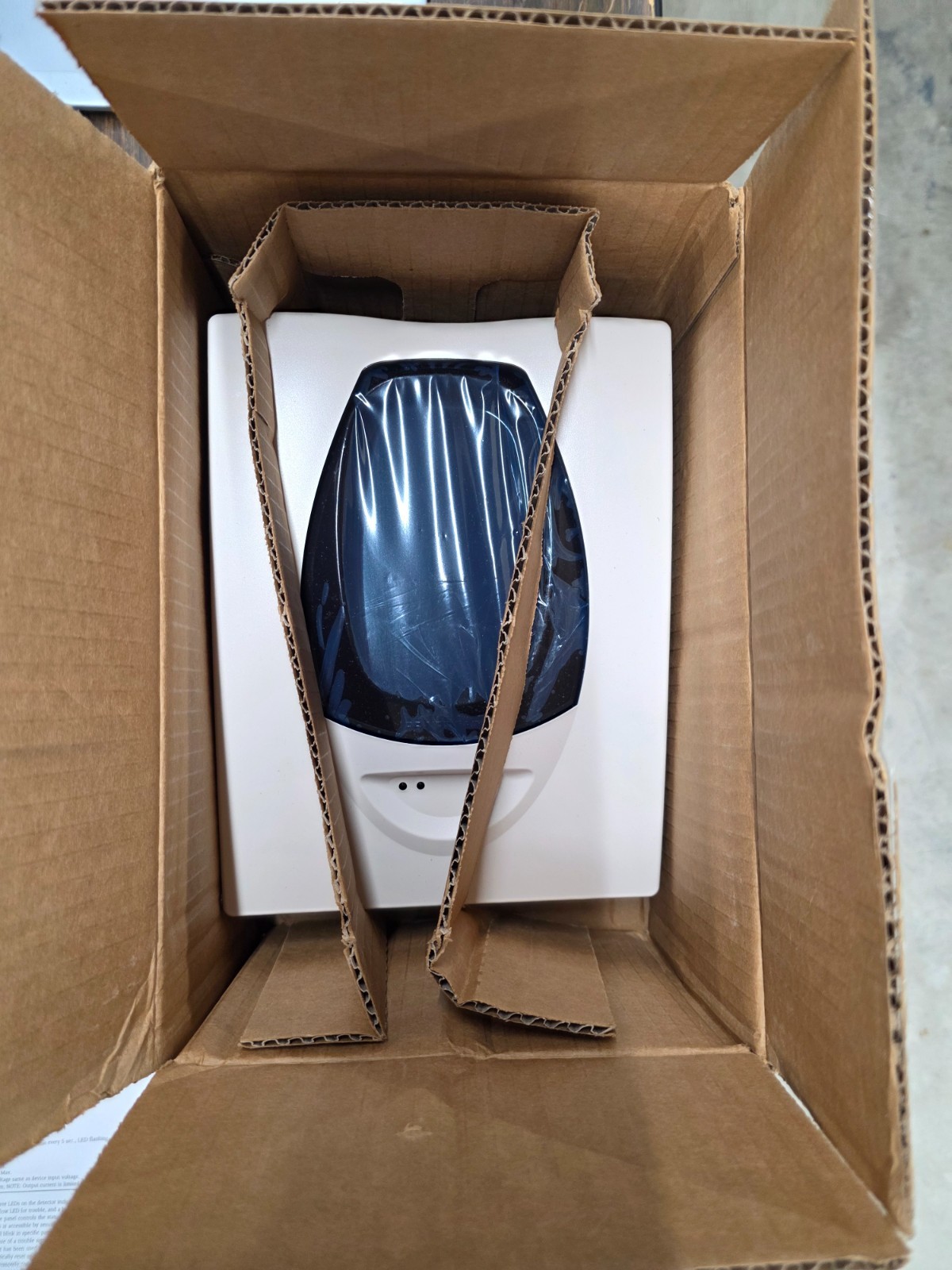 New in Box! Notifier FSB-200S Detector