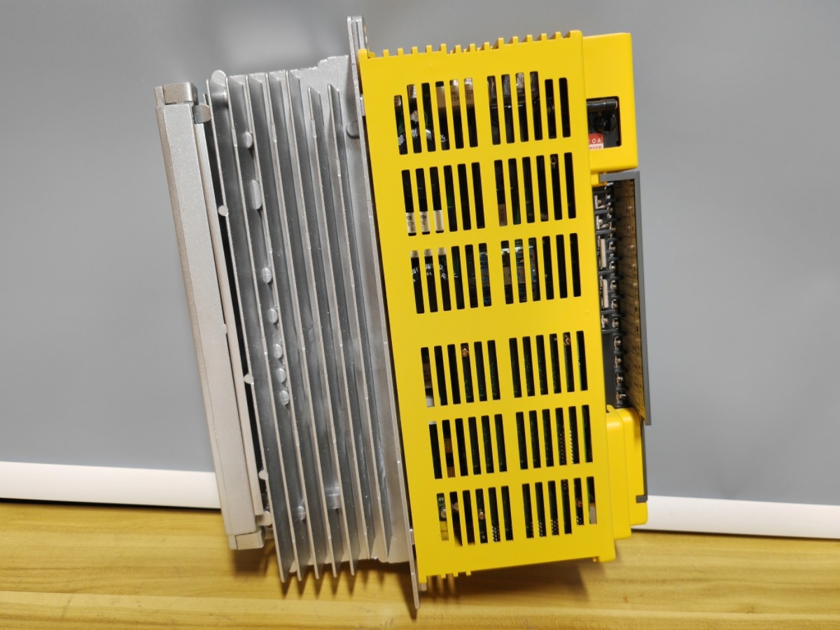 1PC New FANUC A06B-6089-H105 A06B6089H105 IN BOX