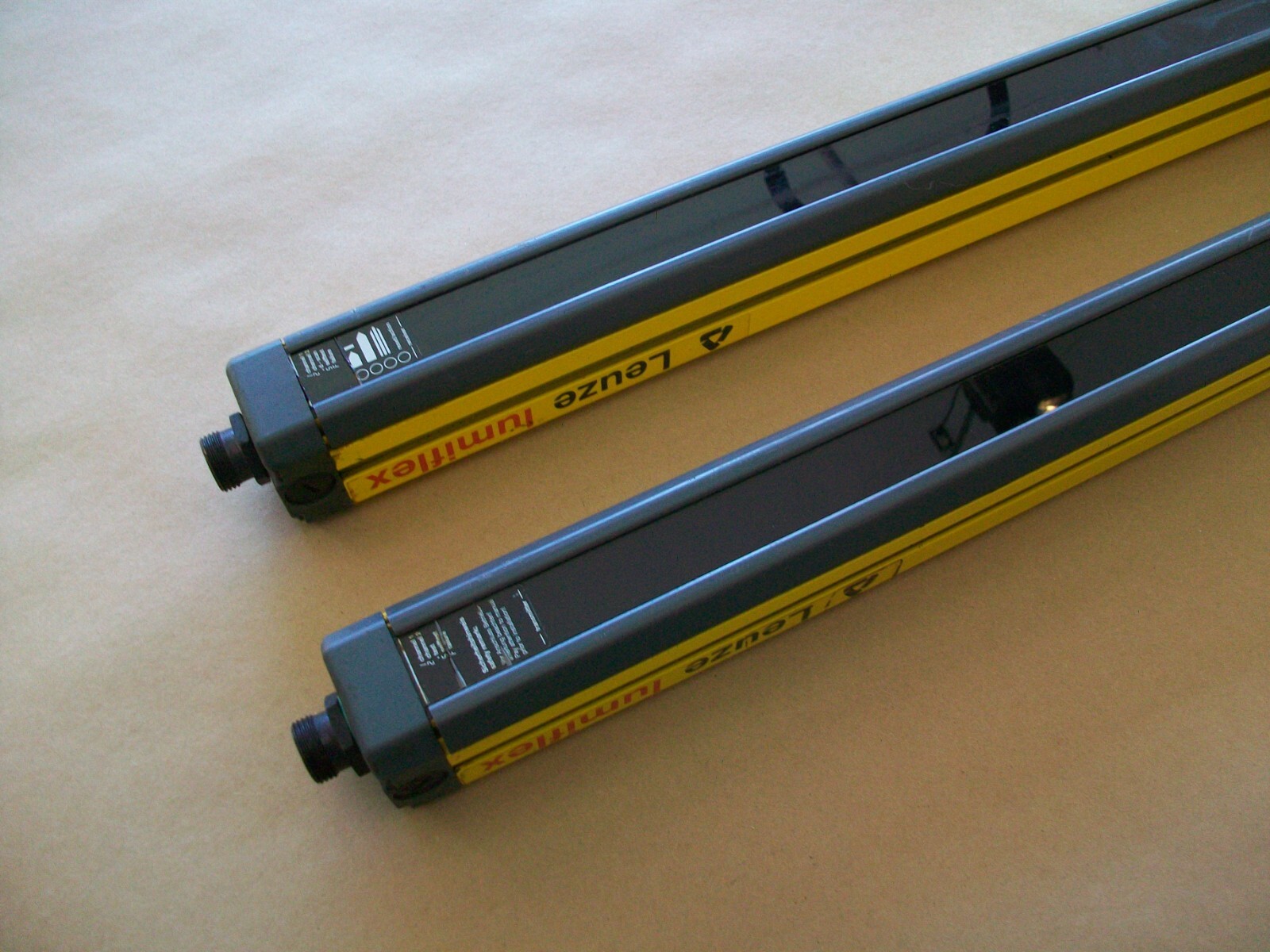 Leuze Lumiflex Light Curtain Transmitter Set CT30-1200-BH3 CT30-1200-BH5 USED