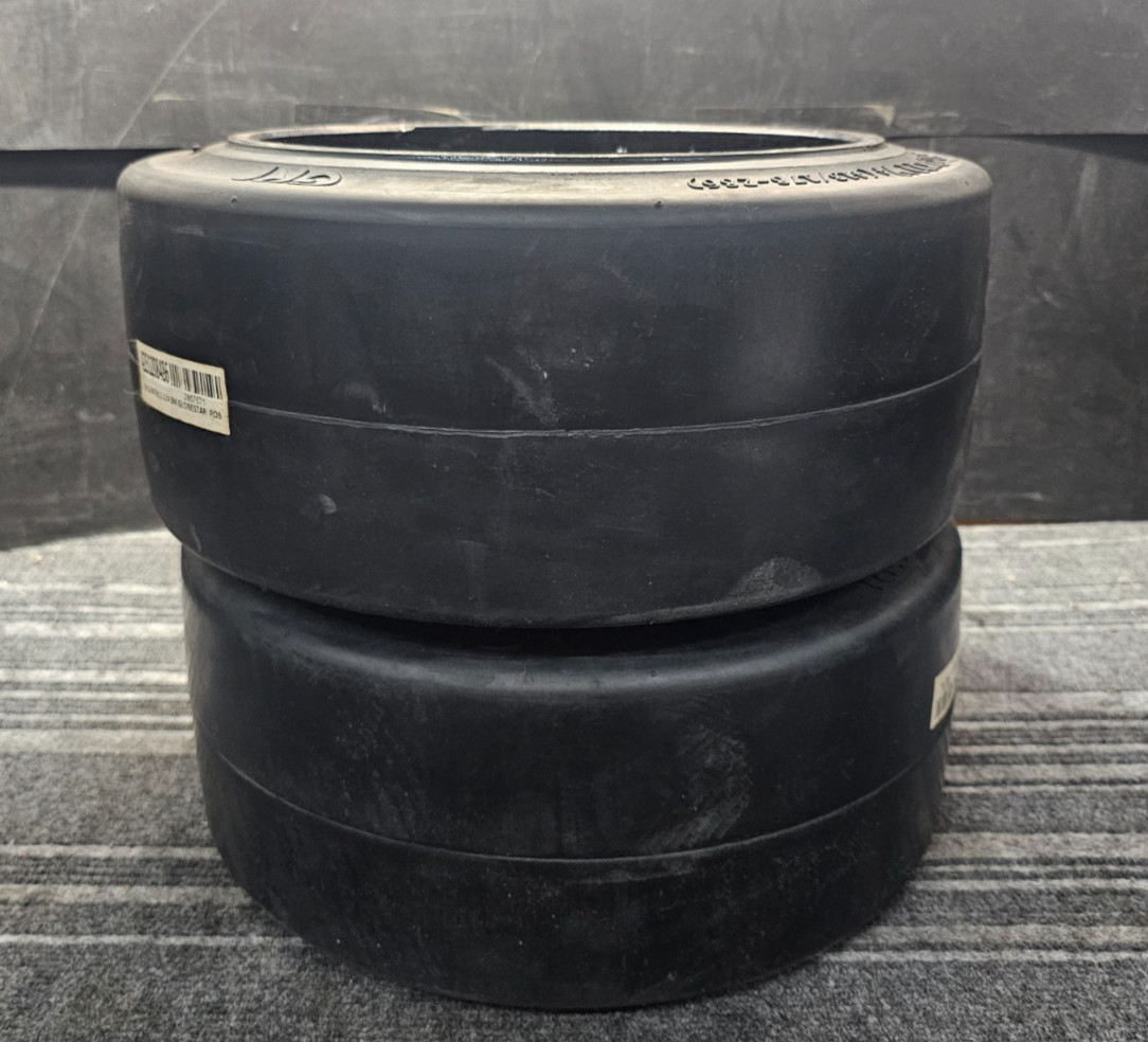 (QTY 2) Globe Star Smooth Press On Forklift Tire 16-1/4x7x11-1/4 (413/178-286)