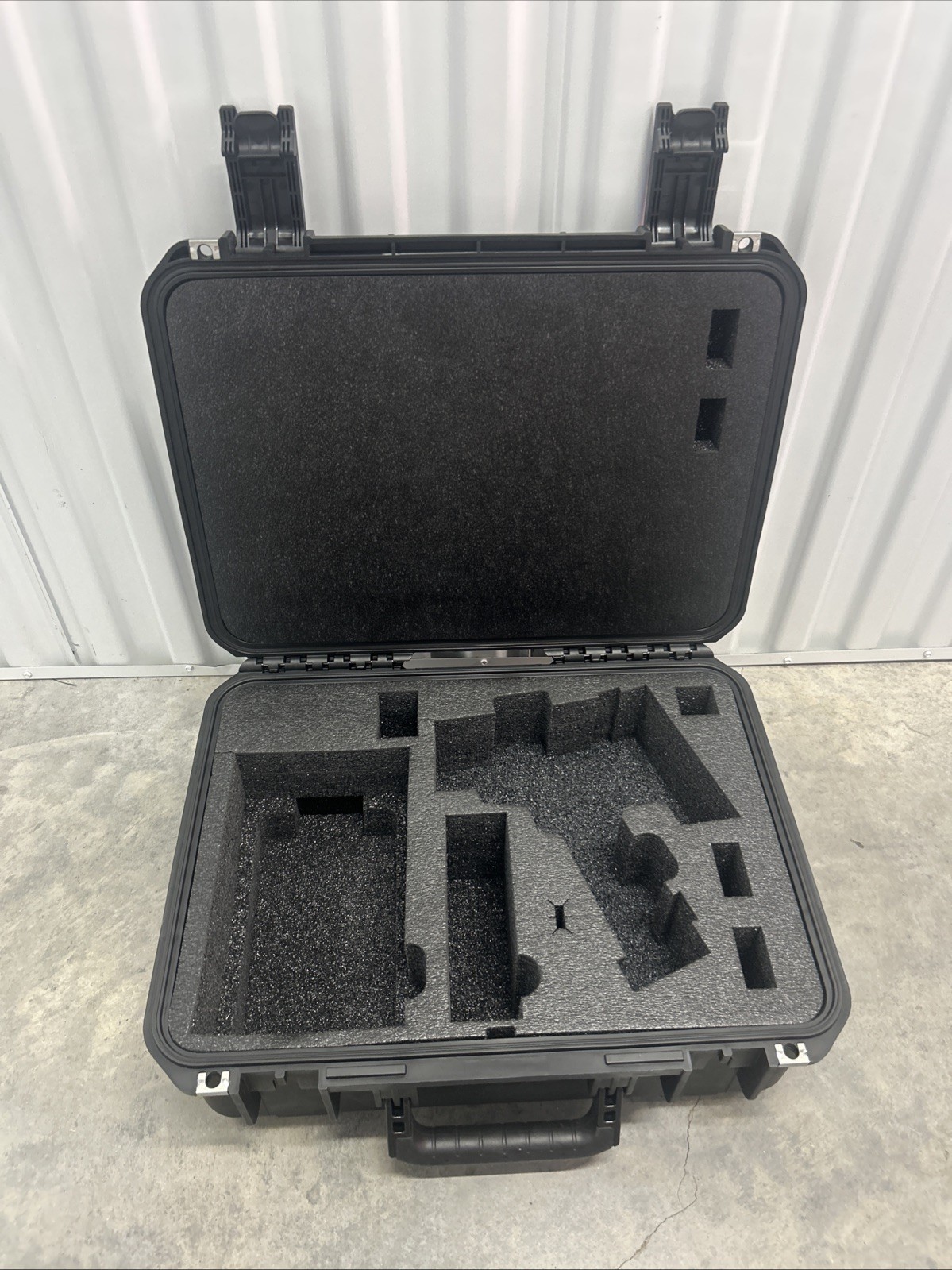 USED OEM SKB Olympus Vanta XRF Gun Transport Waterproof Case with Foam Cutout