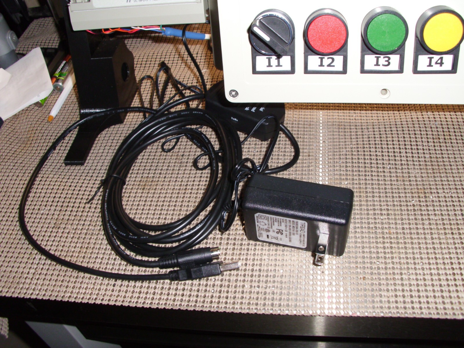 PLC TRAINER Allen-Bradley MicroLogix 1000 1761-L10BWB with usb cable