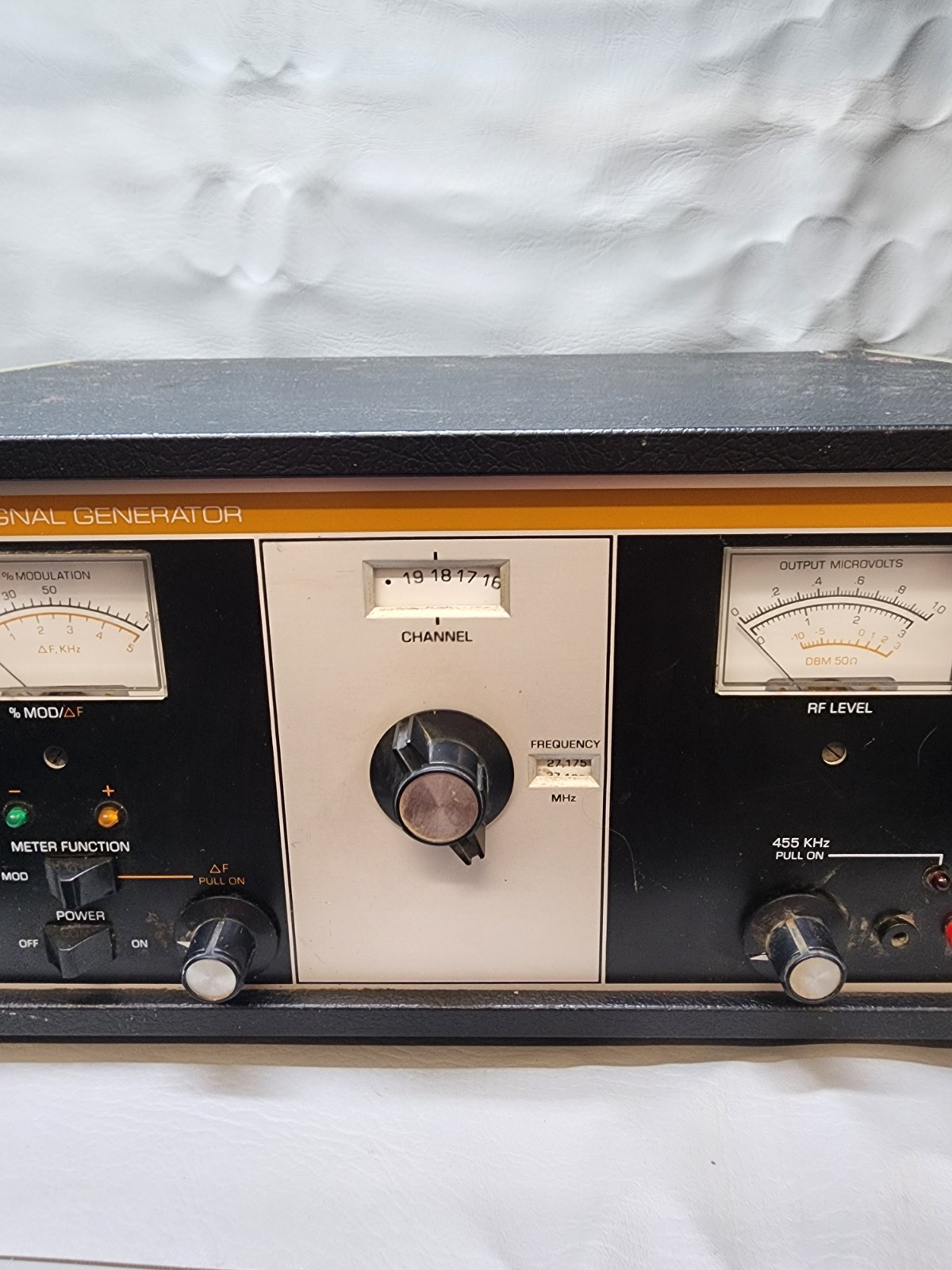 (Untested) – BK B&K Precision 2040 CB Signal Generator