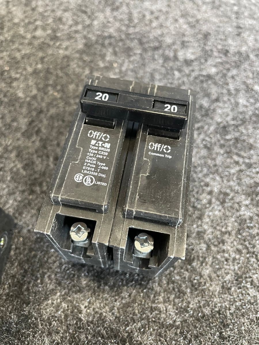 EATON BR220 BR Thermal Magnetic Circuit Breakers Qty 5