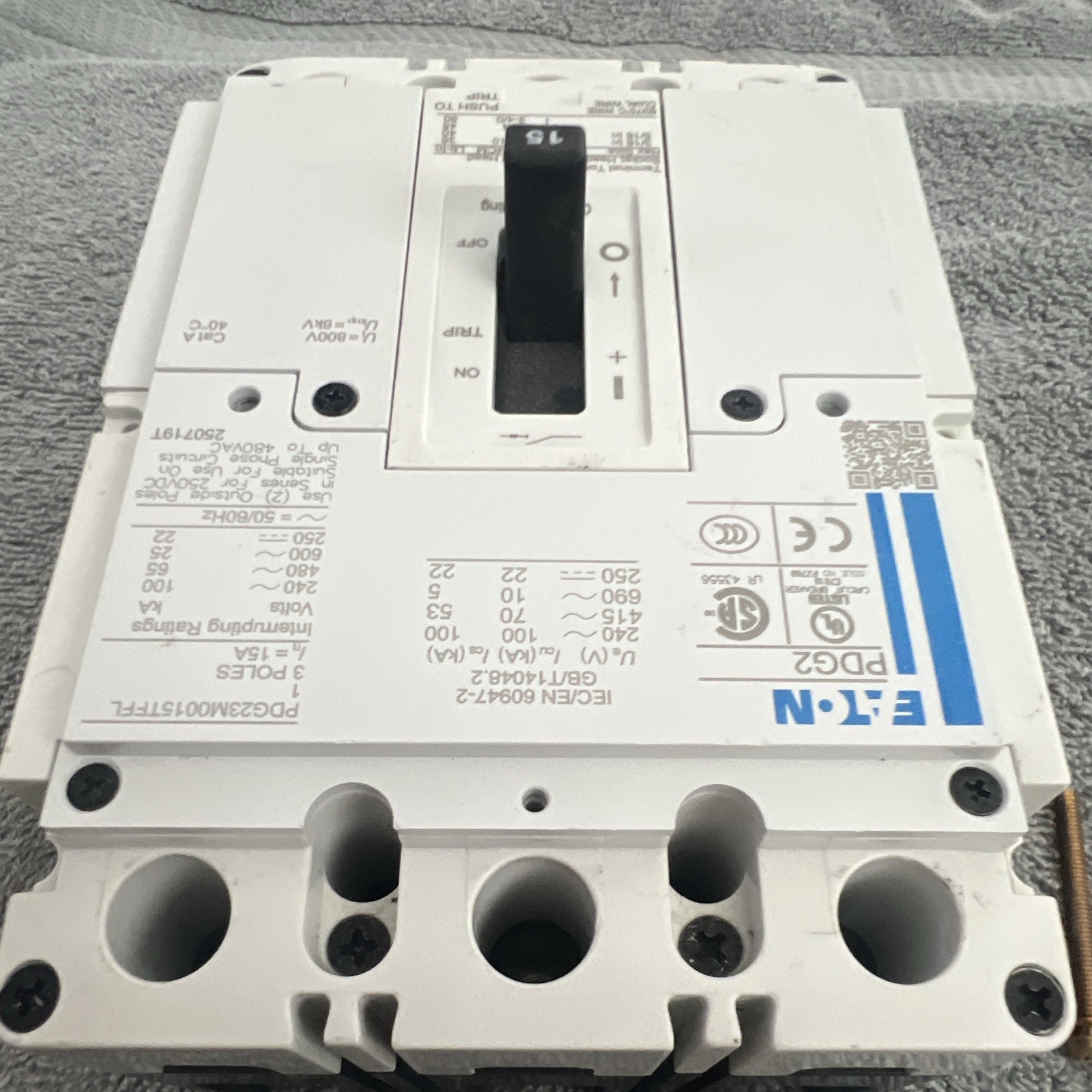 Eaton PDG2 PDG23M0015TFFL Circuit Breaker 15A 3-Pole Bolt-On 240-690V
