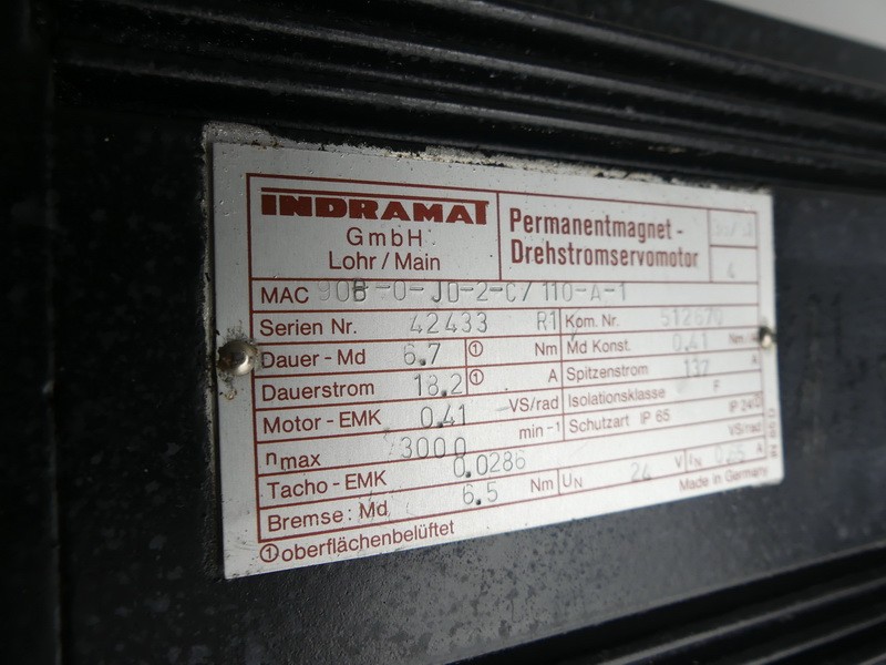 Indramat MAC090B-0-JD-2-C / 110-A-1 Three Phase Servo Motor SN: 42433