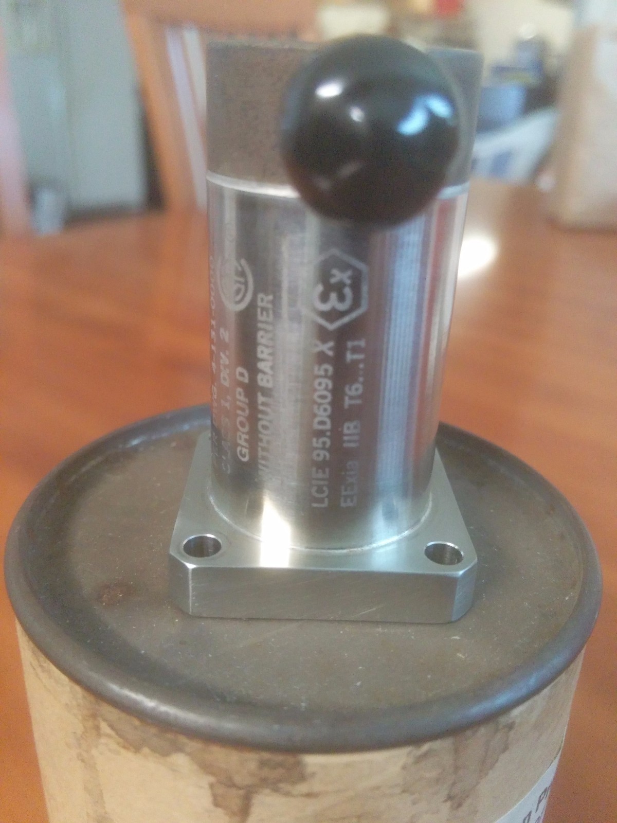 CEC 4-131-0106 VIBRATION TRANSDUCER, NEW IN BOX, 2 AVAILABLE, 60 DAYS WARRANTY
