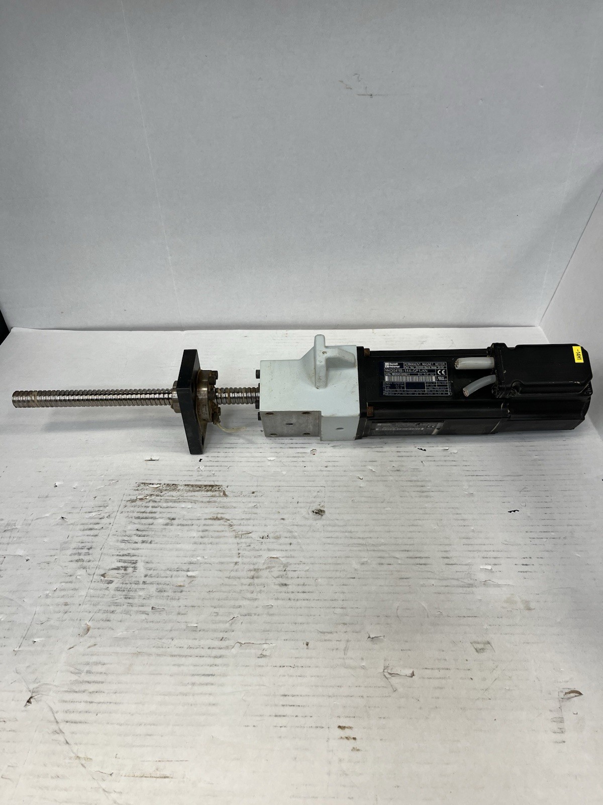 Rexroth Indramat MKD041B-144-GP1-KN Permanent Magnet Motor with ball nut/screw