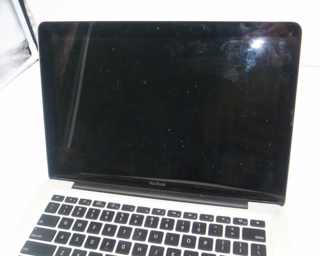 Apple MacBook