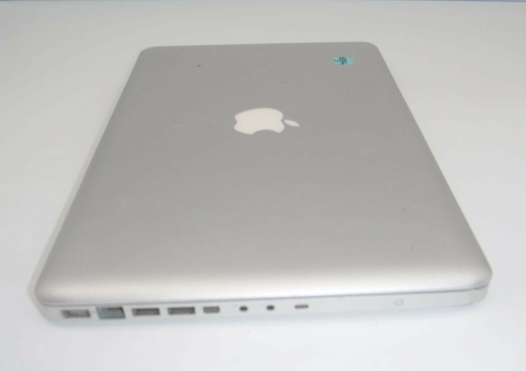 Apple MacBook