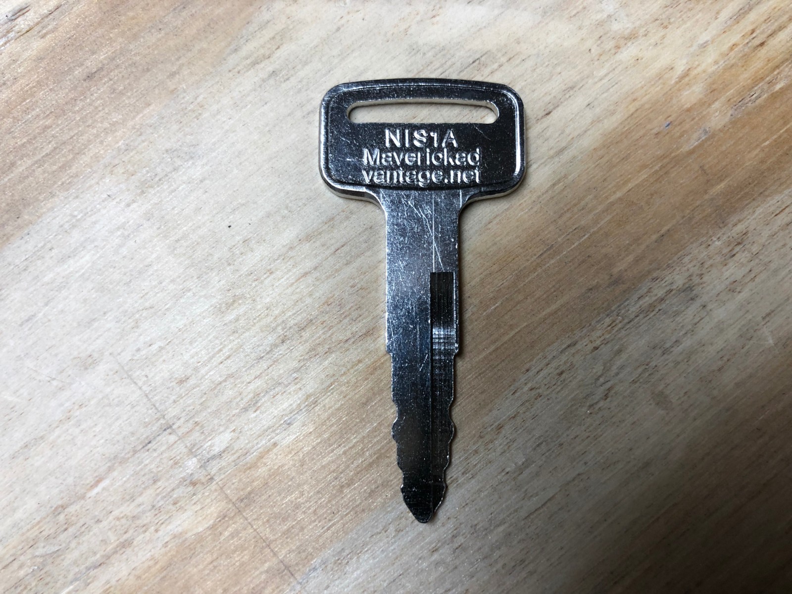 5 IGNITION KEYS for NISSAN FORKLIFT/HEAVYEQUIP NIS-1A KEY00-GB01A 1A New lifts