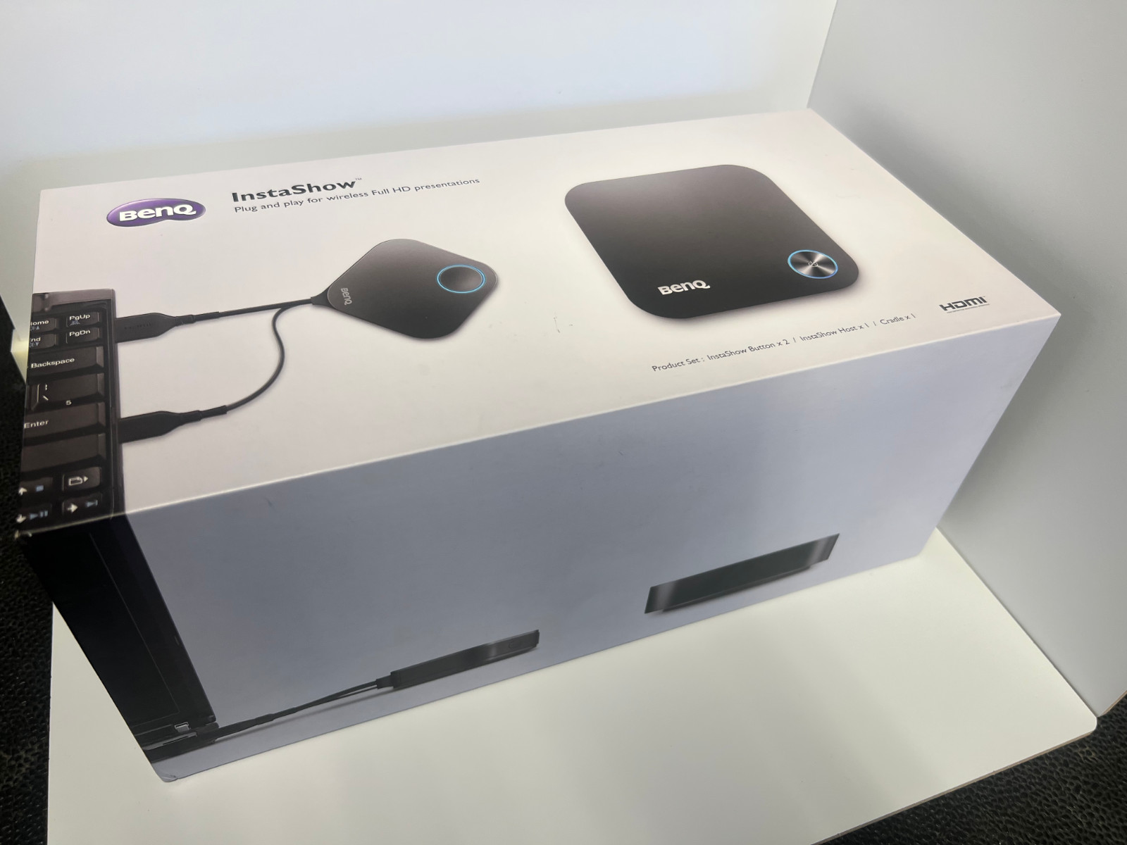 BenQ Instashow Wireless Projector Display WDC10 (New – Open Box)