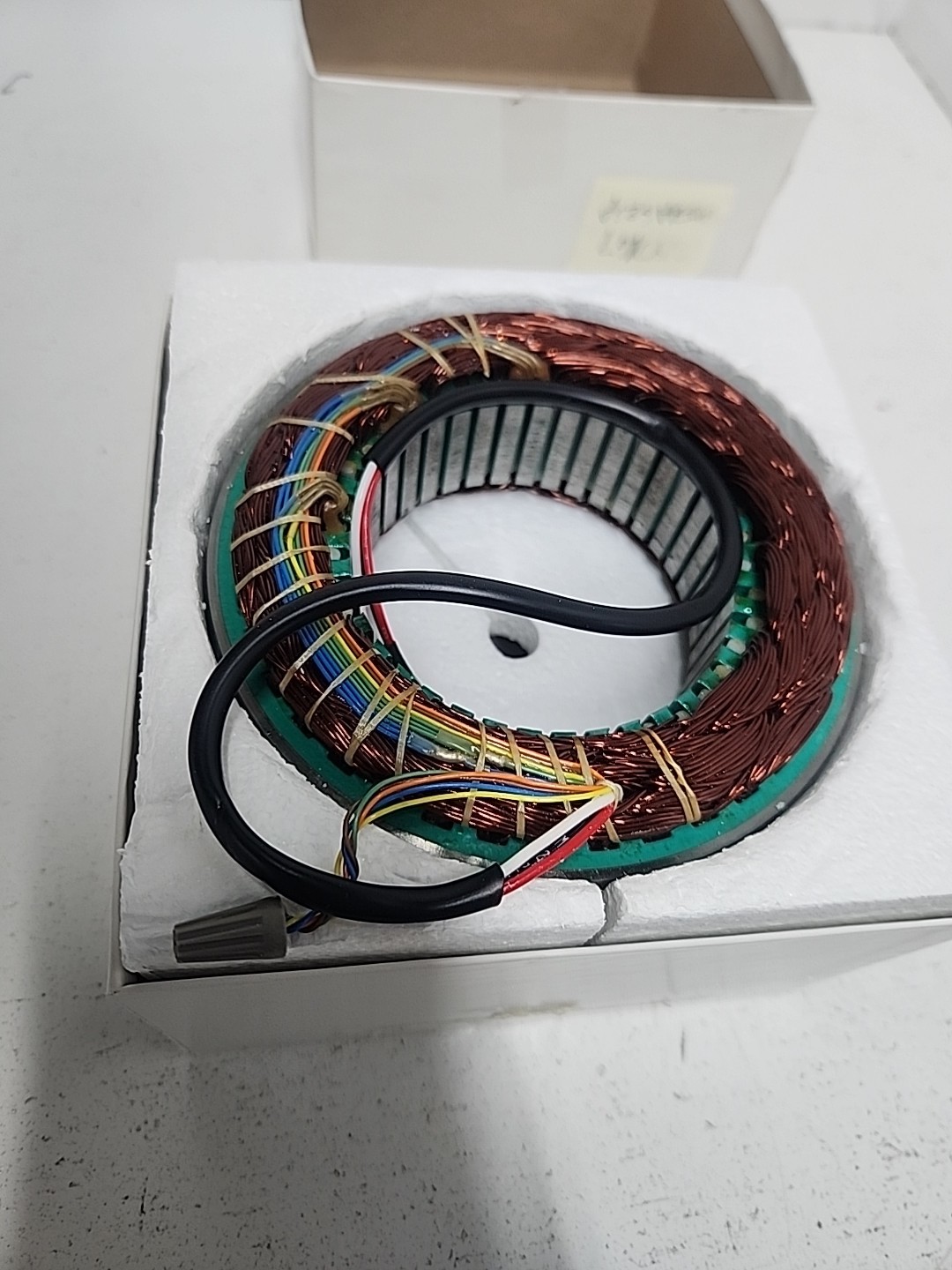 Kollmorgen RBE-03011-A00 Brushless Frameless Servo Motor, OD: 5.076″ **NOS **