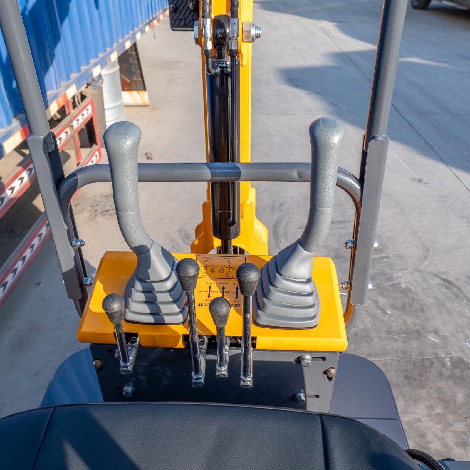 FREE SHIP 1.4Ton Mini Excavator Swing Boom 13.5hp Gas B&S EPA Engine