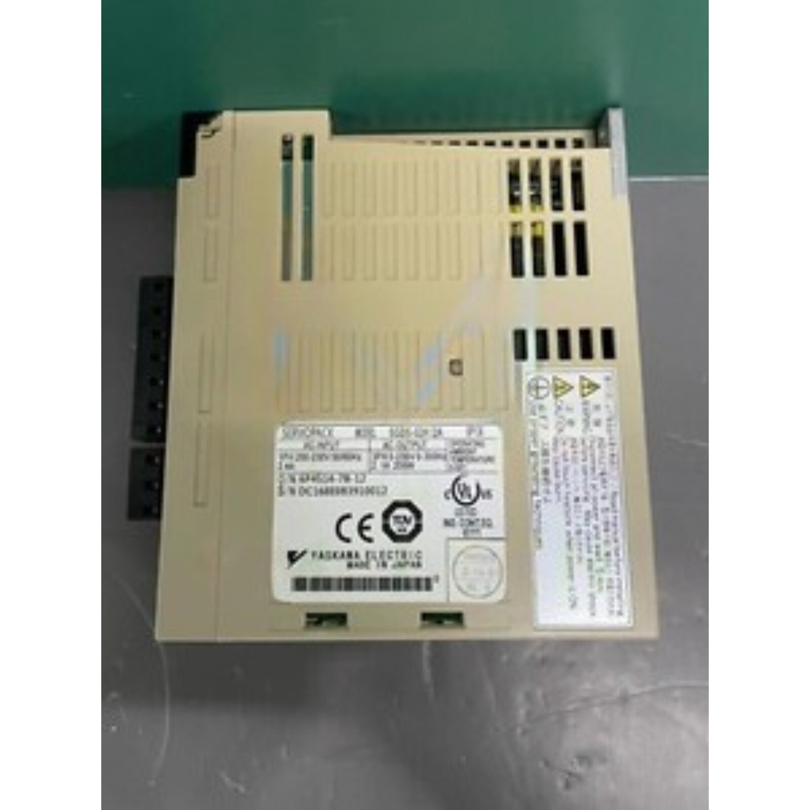 1PCS New Yaskawa SGDS-02A12A Servo Drive Free delivery