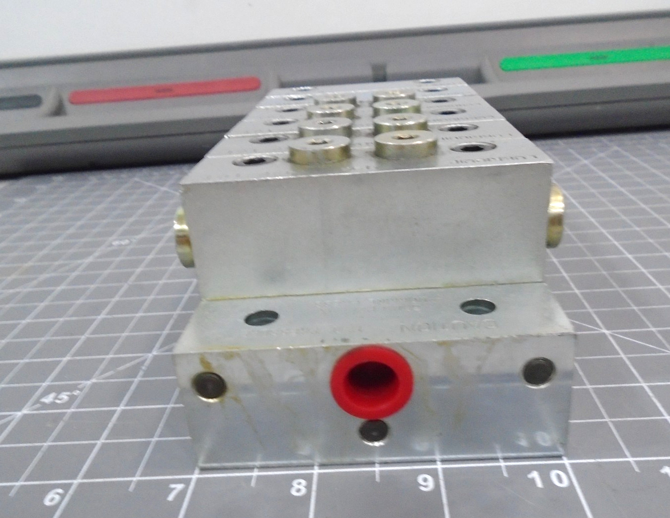 Lubriquip Trabon Hydraulic Valve Manifold MSP-10T (4) Bypass Valves (2)