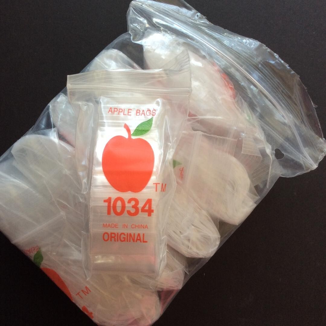 Apple Brand Baggies size 1034 ( 1″x3/4″) clear. 2.5 mil, Liquidation Stock.