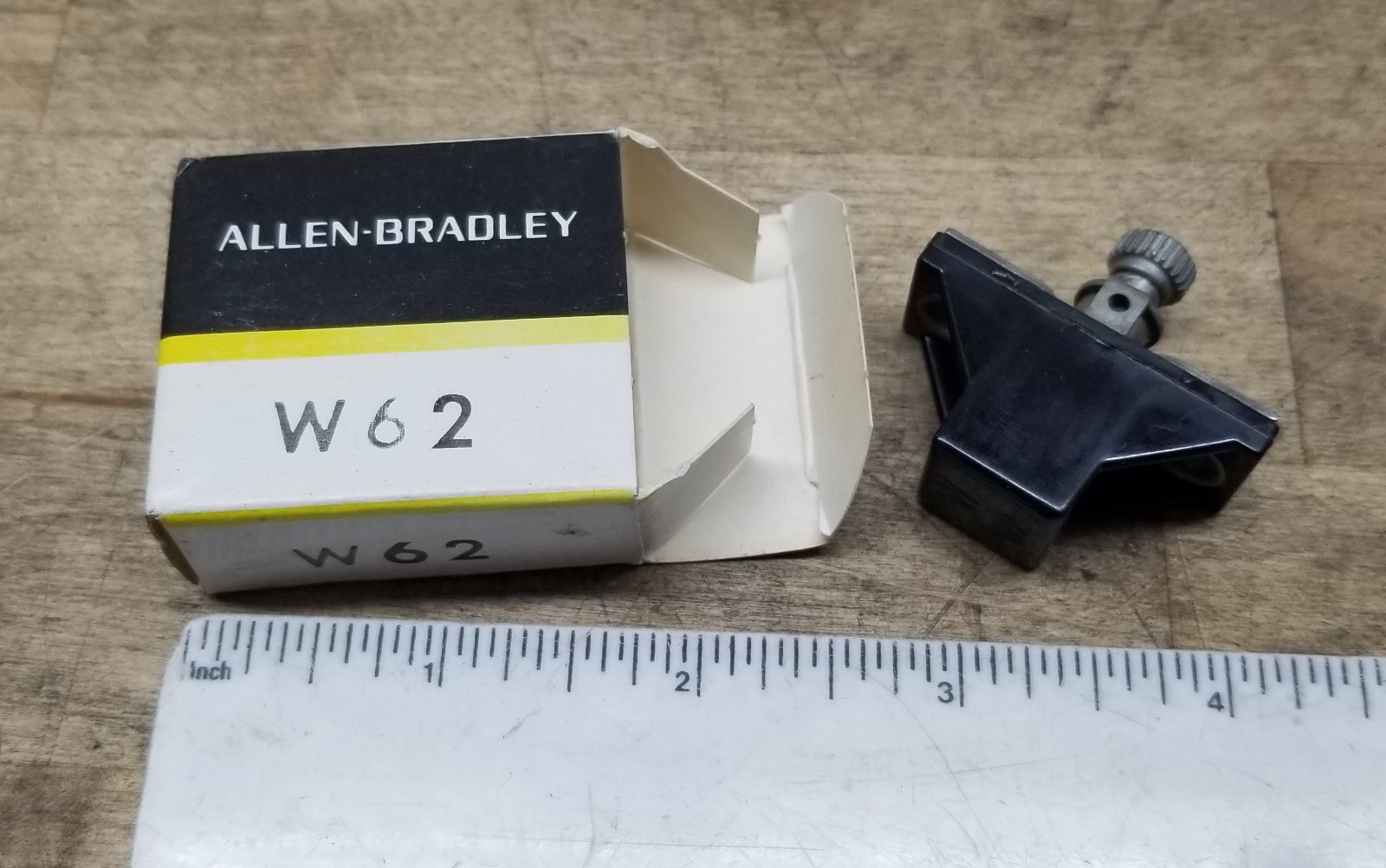 NEW ALLEN BRADLEY W STYLE OVERLOADS (W51 W56 W60 W61 W62 W64 W66 W67 W68 W72)