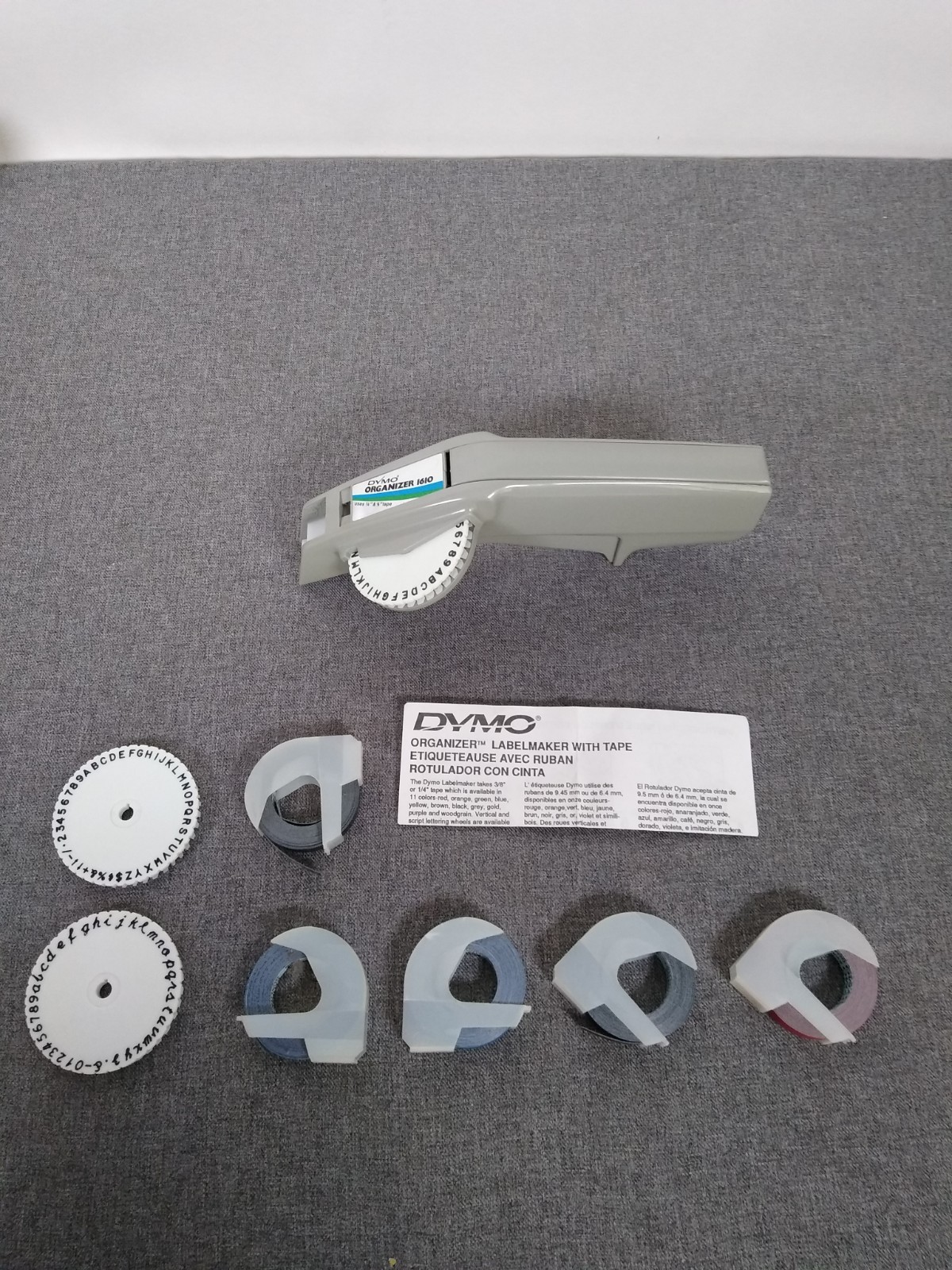 Dymo Organizer 1610 Label Maker, Unused, w/Case & 5 rolls of labels