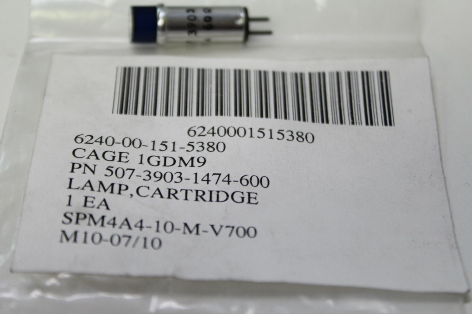 Dialight Panel Lamp 507-3903-1474-600 BLUE 2.7V Incand Bi-Pin NSN 6240001515380