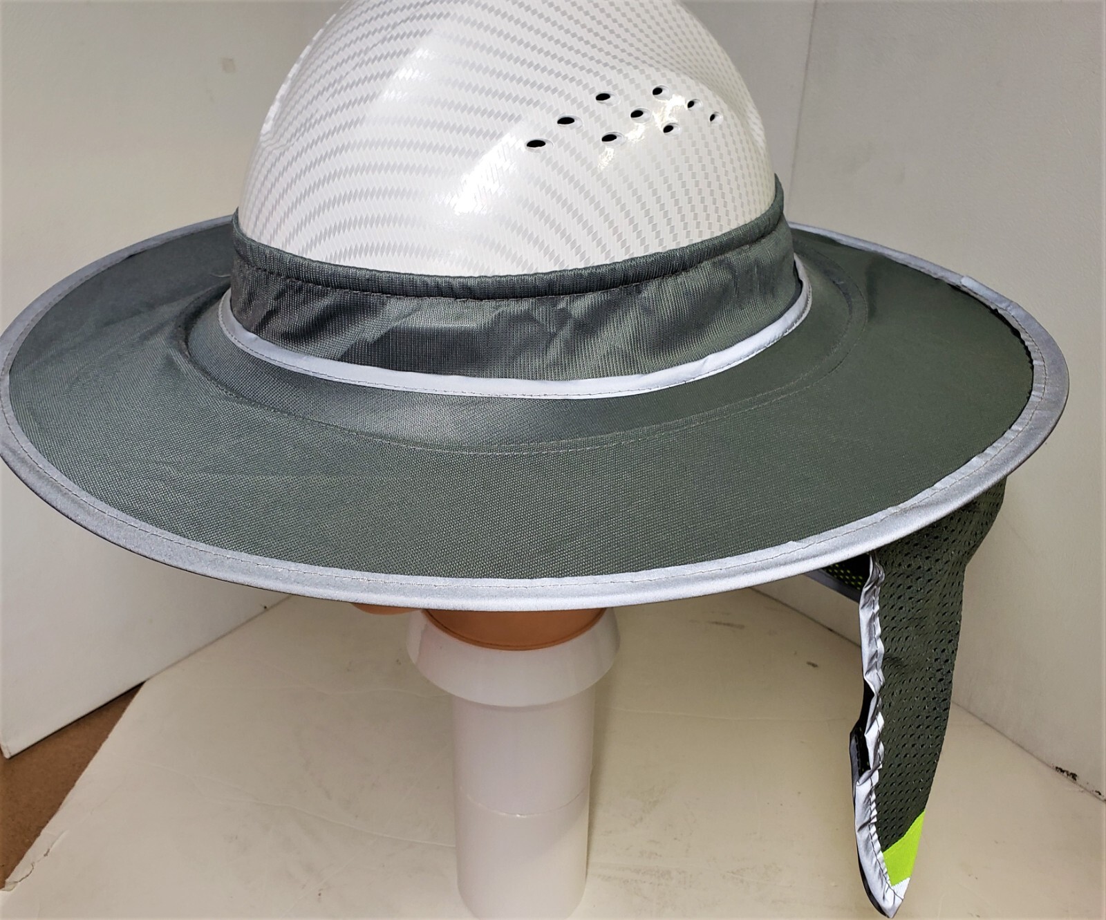 GRAY Hard Hat Sun Shade Visor Full Brim Mesh Neck HI VIS REFLECTIVE STRIPE