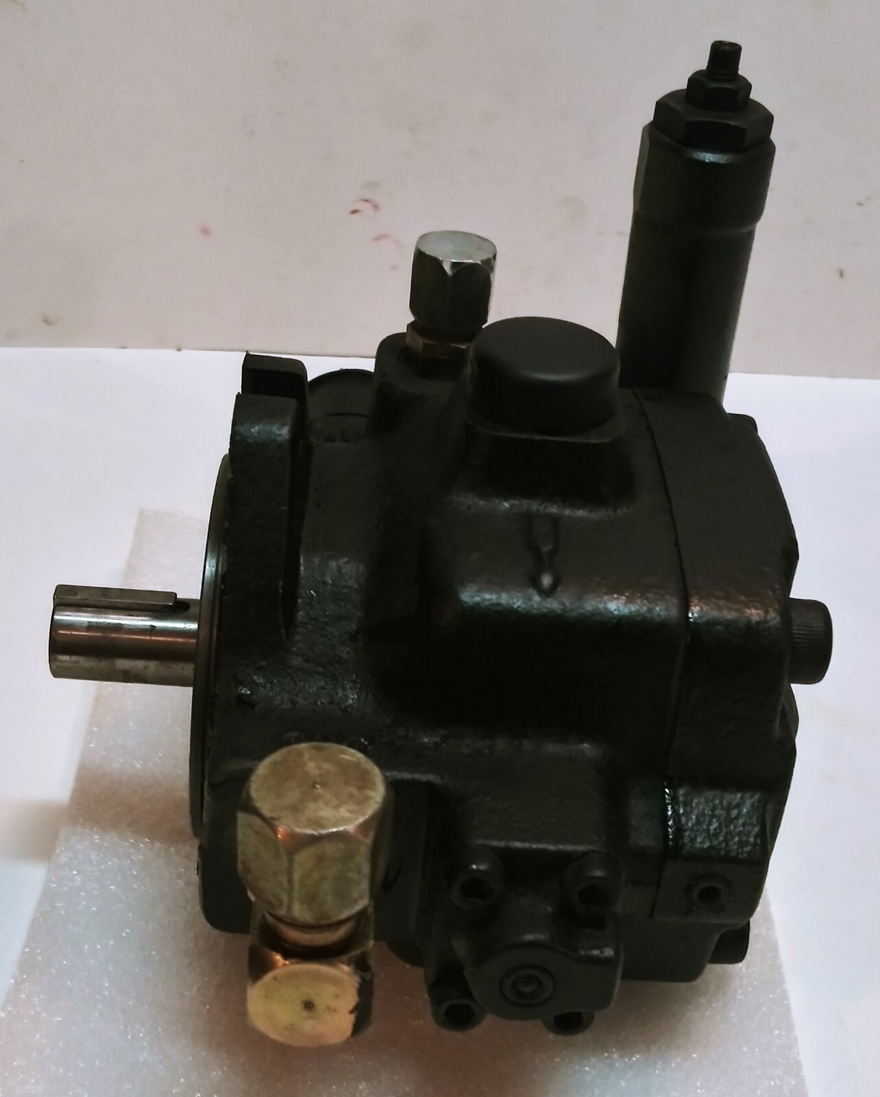 Nachi Variable Vane Pump VOC-18-2A3-E35   Inv# (365)