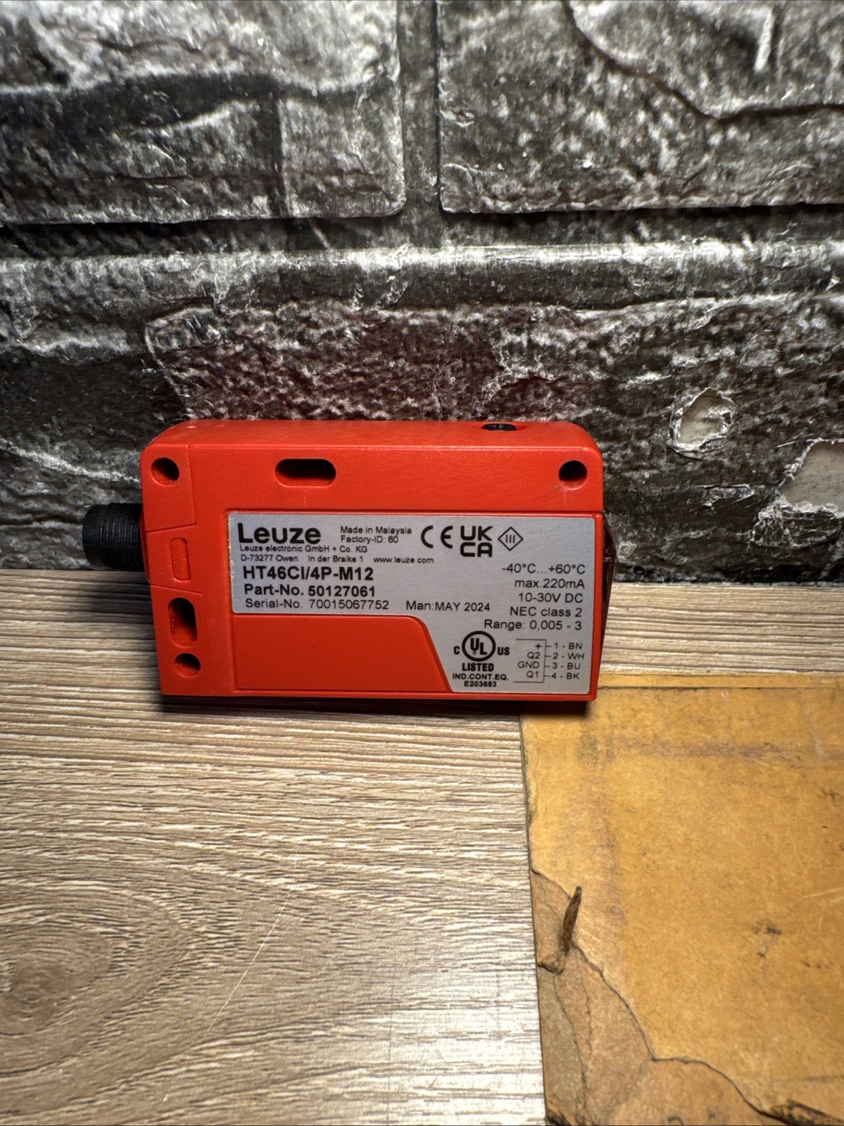 New No Box LEUZE HT46CI/4P-M12 50127061 Sensor