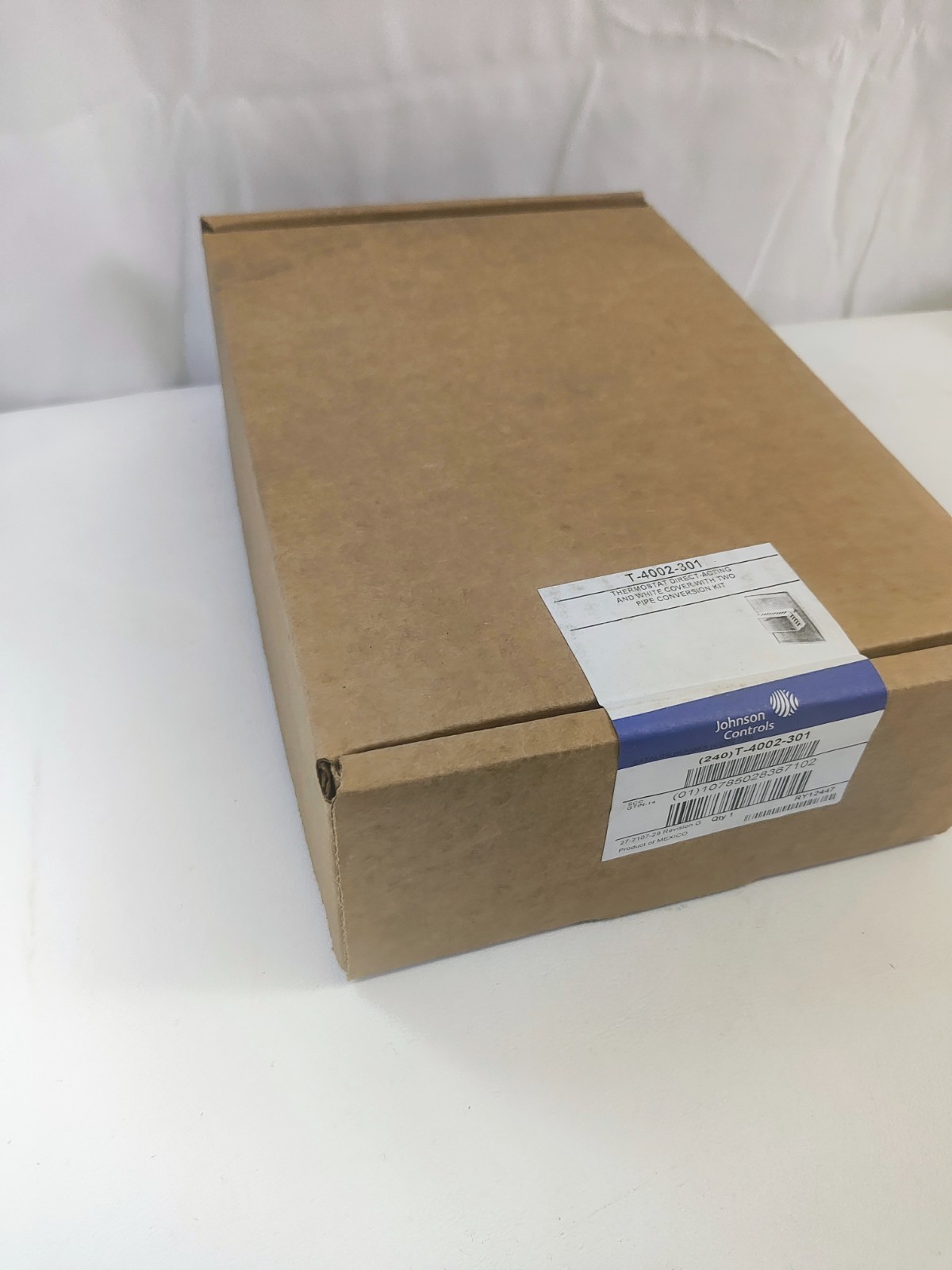 Johnson Controls T-4002-301 Thermostat